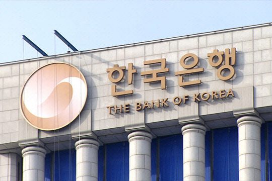 해외여행 체크카드 2.4% 증가, 트래블카드가 바꾼 카드사 판도