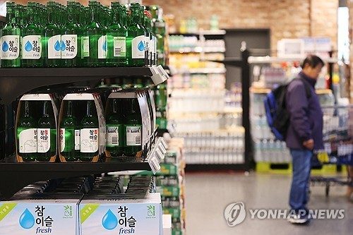 하이트진로 참이슬 후레쉬 16→15.7도 인하, 저도주 경쟁 가속 신호