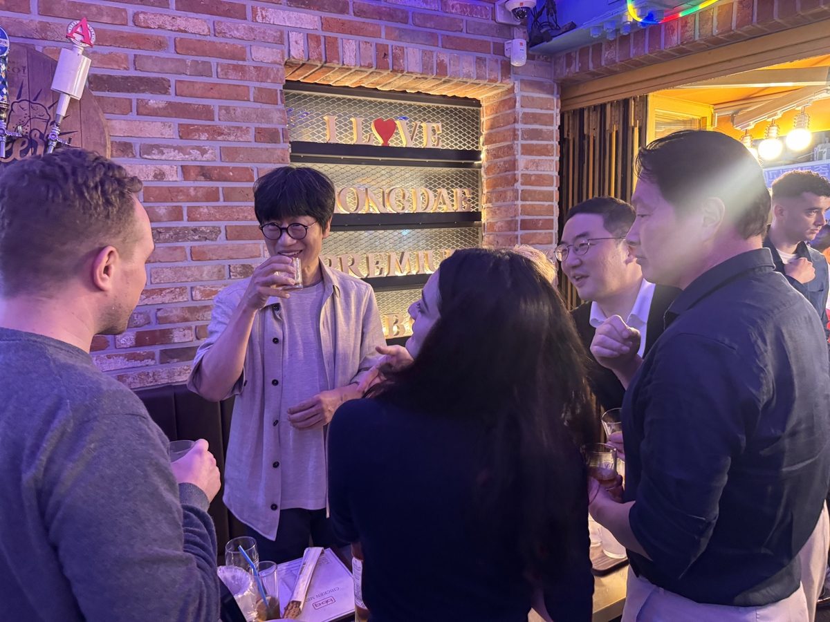 최태원·구광모 삼소회동 화제…재계 총수 친목과 SK·LG 협력 기대감